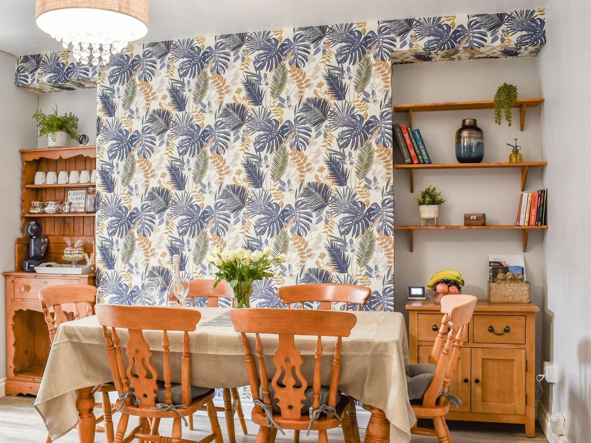 Cwmcarn Cottage Crosskeys 外观 照片